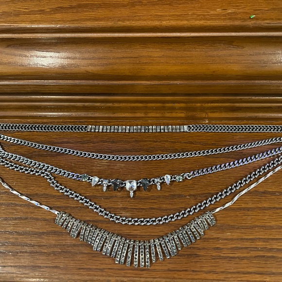 Stella & Dot Amelia statement necklace - Picture 2 of 4